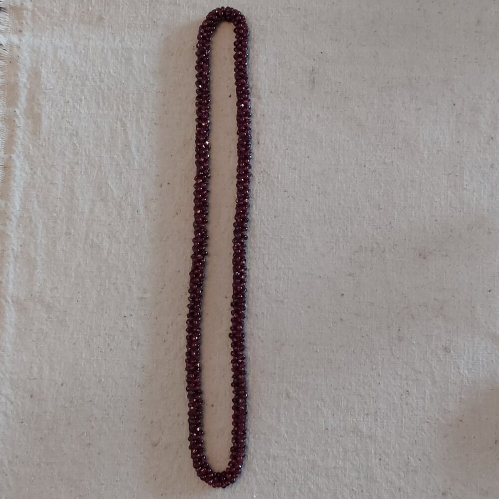Vintage Garnet cluster beaded necklace - Picture 2 of 4